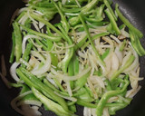 Foto del paso 2 de la receta: Flautas de pollo y verduras
