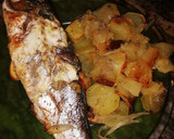 Foto del paso 4 de la receta: Lubina al horno con patatas a lo pobre