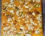 A picture of step 5 of Cusrated powder karachi halwa.
