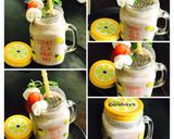 A picture of step 4 of Chia-Banana Strawberry Smoothie.