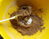 Foto del paso 4 de la receta: Budín merengado de chocolate