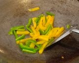 รูปขั้นตอนการทำที่ 3 ของ ไก่ผัดขิง(เจ)