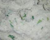 A picture of step 5 of Potato Pie Filled with Grilled Chicken Tikka and cheese.