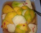 Foto langkah ke 3 dari resep Asinan mangga.