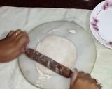 A picture of step 4 of Chatur paratha.