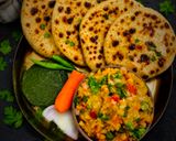 सत्तू की मोटी रोटी और आलू प्याज टमाटर की चटपटी चटनी - स्वादिष्ट पौष्टिक देसी भोजन रेसिपी चरण 10 फोटो
