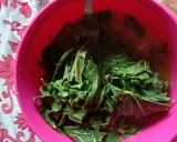 Foto langkah ke 1 dari resep Perkedel daun singkong.