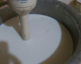 A picture of step 1 of Special kheer.