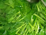 Sigeumchi namul bon cabe