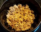 A picture of step 3 of Oyster Chive Multigrain Bibimbap 牡蛎韭菜杂粮石锅拌饭.