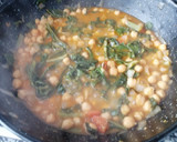 Foto del paso 3 de la receta: Garbanzos con espinacas