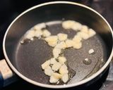 Hình bước làm 1 của món Cháo Vẹm & Mầm Củ Dền