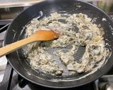 Une image de l'étape 10 de Dos de lieu noir à la crème, oseille et jus de figues.