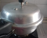 கோதுமை ரவா சர்க்கரை பொங்கல் ரெசிபி ஸ்டேப் 2 புகைப்படம்