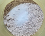 Foto del paso 1 de la receta: Panecillos de soda con pasas