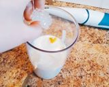 A picture of step 7 of Healthy mango smoothie.