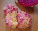 Foto langkah ke 6 dari resep Cookies Buah Naga Keju (tepung ketan putih).