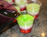 Foto del paso 6 de la receta: Gelatina arcoíris tricolor