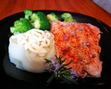 Foto del paso 5 de la receta: Salmón con brócoli y puré de patata 🥔 🥦