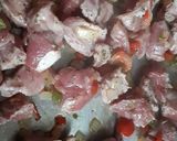 Foto del paso 1 de la receta: Pavo con tomate