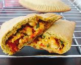 A picture of step 9 of Spinach Chole Calzone.
