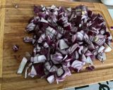 Une image de l'étape 5 de Salade de pommes de terre, chou blanc, oignon rouge et feta.