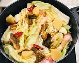Foto del passaggio 3 della ricetta Millefoglie di cavolo e maiale : Pentola giapponese per autunno🇯🇵🍁