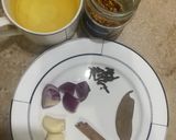 A picture of step 1 of Chilli oil.