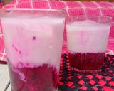 Foto langkah ke 4 dari resep Strawberry Milk.