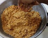 A picture of step 1 of Ariyunda Roasted rice ball.