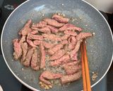 Hình bước làm 2 của món Bò Xào Ớt Chuông (Peper Beef Stir Fried)