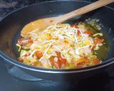 Foto del paso 2 de la receta: Tortitas de avena rellenas de verduras, queso y atún