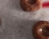 Foto del paso 4 de la receta: Panellets de almendra con Nesquik, rellenos de chocolate blanco y los clásicos de piñones