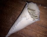 A picture of step 7 of Tasty chicken bread cone.