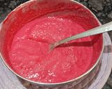 A picture of step 1 of Healthy Oats Beetroot Mini Chilla.