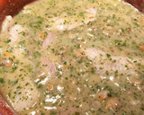 Foto del paso 5 de la receta: Filetes de merluza en salsa verde