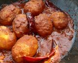 A picture of step 3 of Dum Aloo.