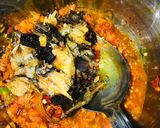 A picture of step 3 of Assorted fish sauce.