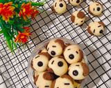 Foto langkah ke 4 dari resep Doggie Cookies.