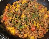 Une image de l'étape 14 de Bœuf aux poivrons bicolores,tomates,herbes et épices.