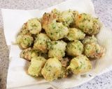 A picture of step 5 of Kid-Friendly Tempura: Cheese-Stuffed Chikuwa Seaweed Fritters.