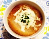 A picture of step 14 of Restaurant Secret: Onion Gratin Soup.