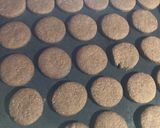 Foto del paso 2 de la receta: Galletas de chocolate con glaseado y fruto seco