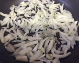 Foto del paso 3 de la receta Merluza con guisantes en amarillo 🐟