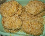 A picture of step 5 of Classic Butcher-Style Menchi Katsu.
