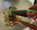 Foto langkah ke 4 dari resep Mie goreng simpel.
