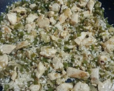 Foto del paso 5 de la receta: Arroz verde de pimientos (con pollo, gambas y almejas)