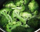Foto del paso 1 de la receta: Brócoli en hornito eléctrico o freidora de aire