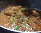 A picture of step 1 of Gobi, gosht and ublay Chawel.
