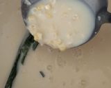 Foto langkah ke 2 dari resep Bubur Jagung Manis.